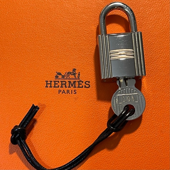 Hermès Palladium Cadena Padlock & Key #100 - Picture 9 of 14
